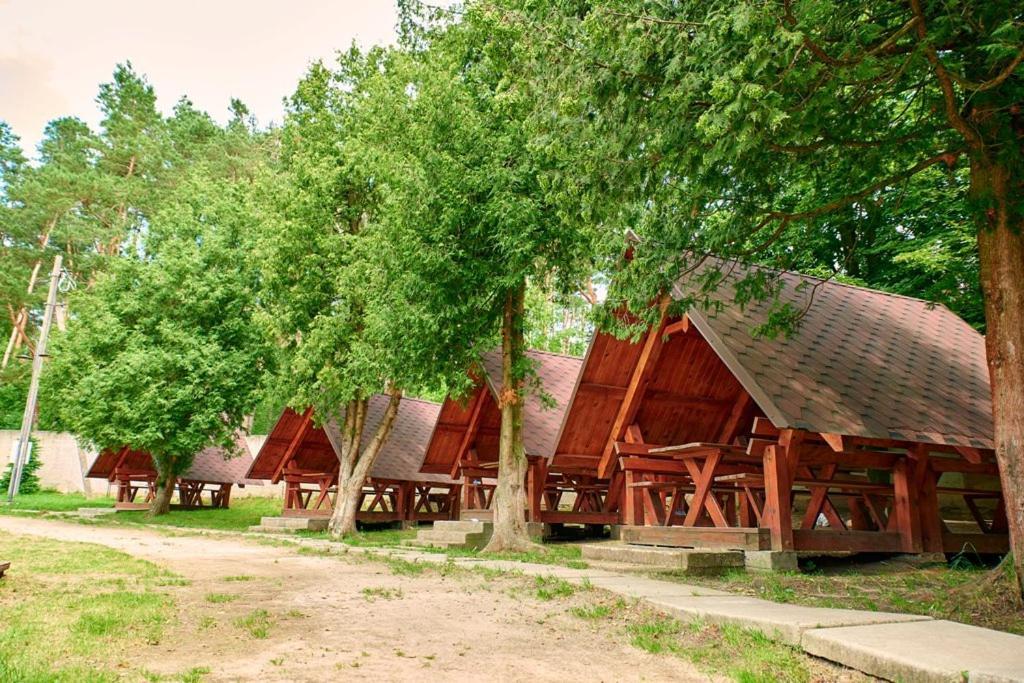 Готель Kryve Ozero Новояворівськ Екстер'єр фото